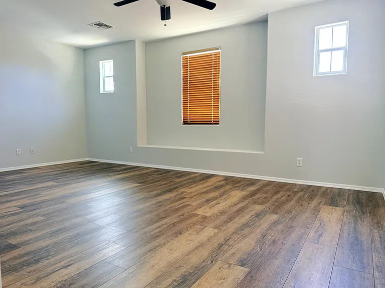 1287 E Julian Dr — Photo 11
