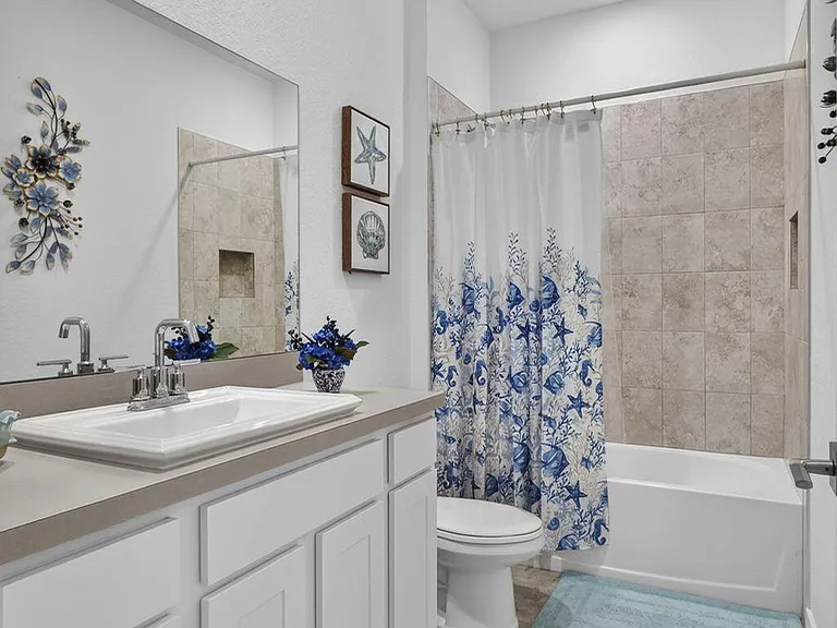 160 Bandol St — Photo 38