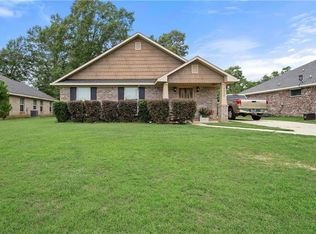 3320 Bloomington Dr, Mobile, AL 36695