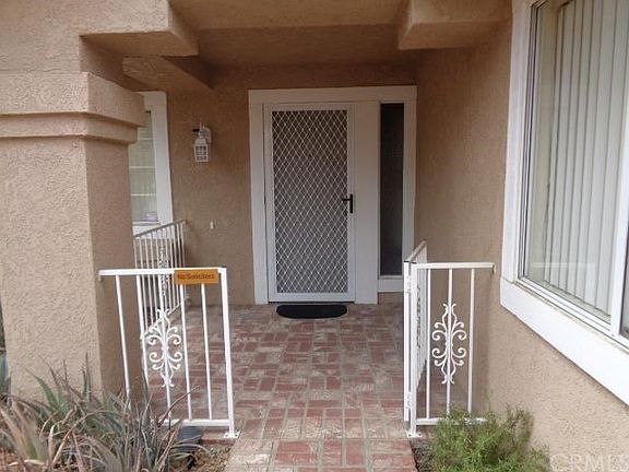 3rd image of 1372 E Beringer Dr