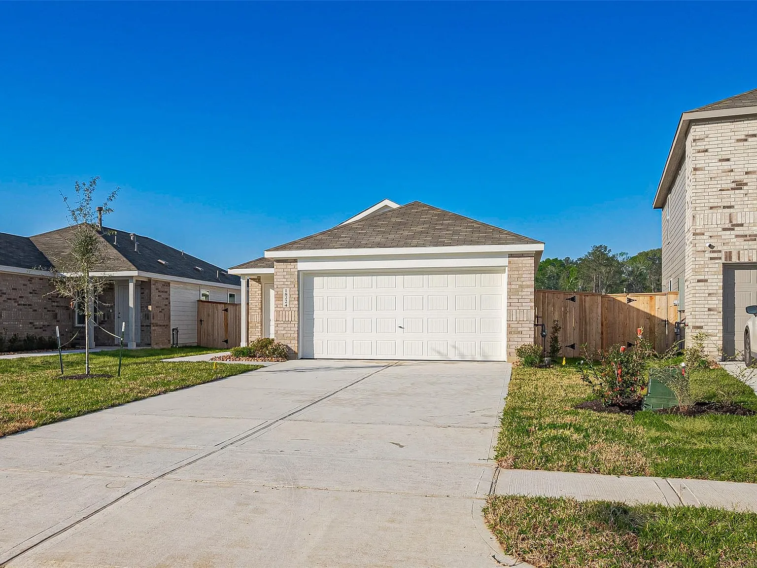 3 bed, 2.0 bath, 1400 sqft, $1,795 — Photo 4
