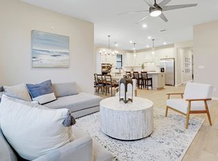 676 SE Villandry Way, Port Saint Lucie, FL 34984