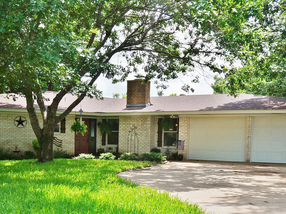 1st image of 205 Taylors Dr