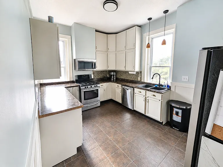 1104 S Brook St #2 — Photo 11