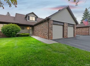3779 Heritage Pkwy #41, Dearborn, MI 48124