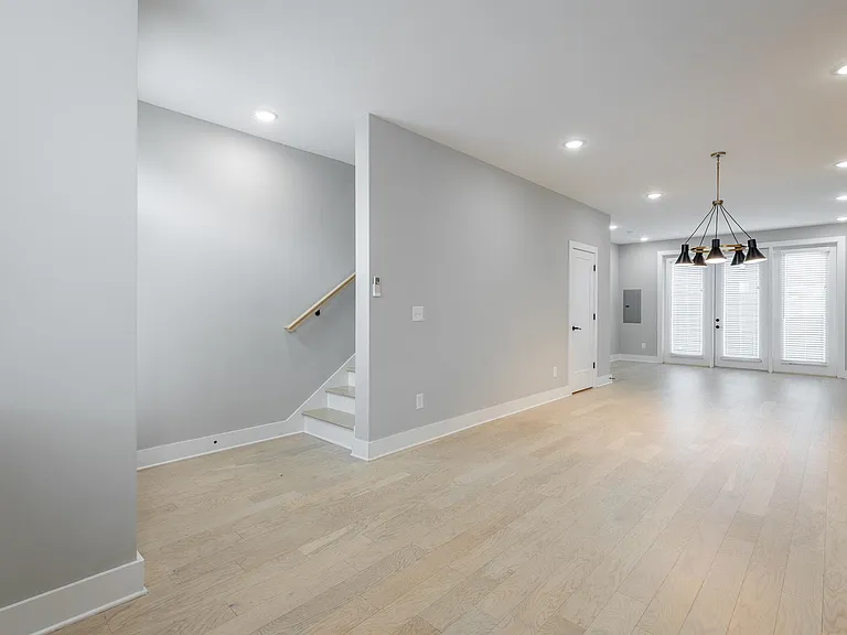 1420 Stockyard Pl — Photo 4