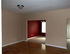 2nd image of 118 Brixton Cir