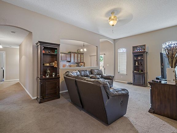 2nd image of 3156 Blue Dirt Cir