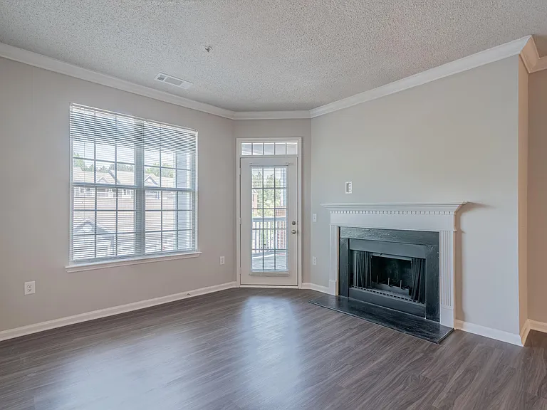 The Berkeley At Southpoint — Photo 37