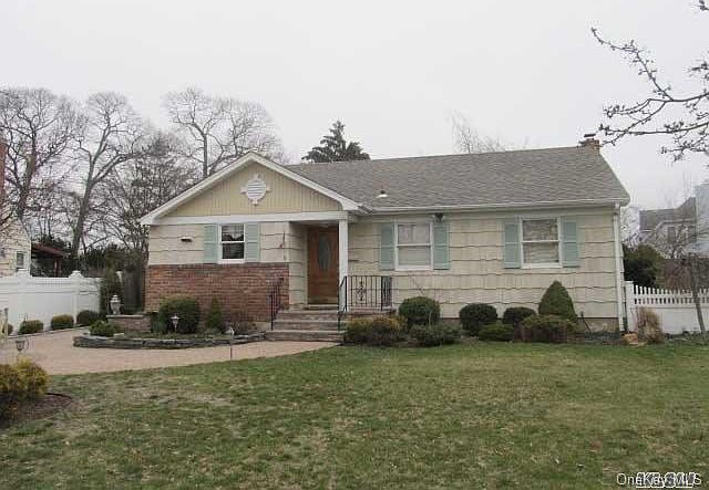 1st image of 26 E Frances Lane