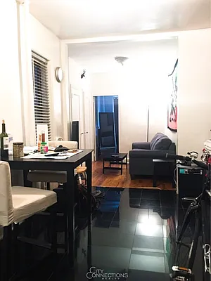 Rented by City Connections Realty | media 11