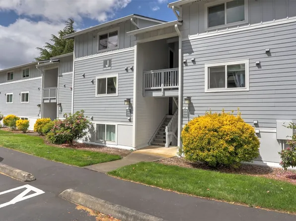 14120 NE 181st Place #J205, Woodinville, WA 98072