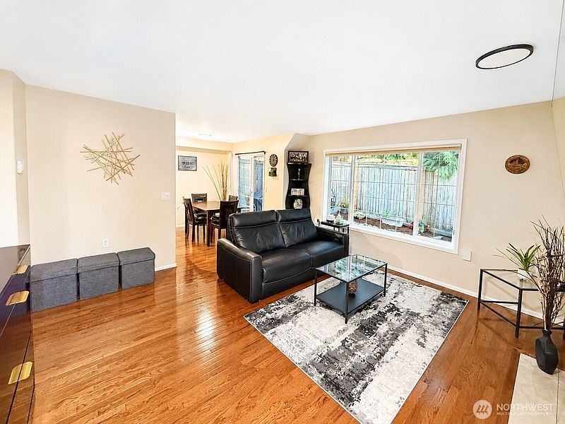 3rd image of 15633 44th Avenue W #B-1