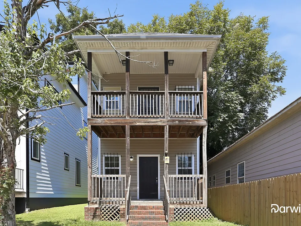 449 Mary St SW
