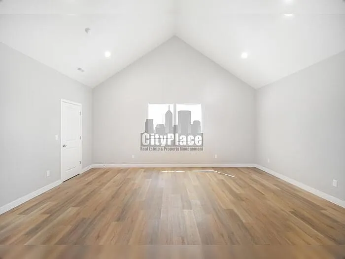 1722 Ingram St #B — Photo 8