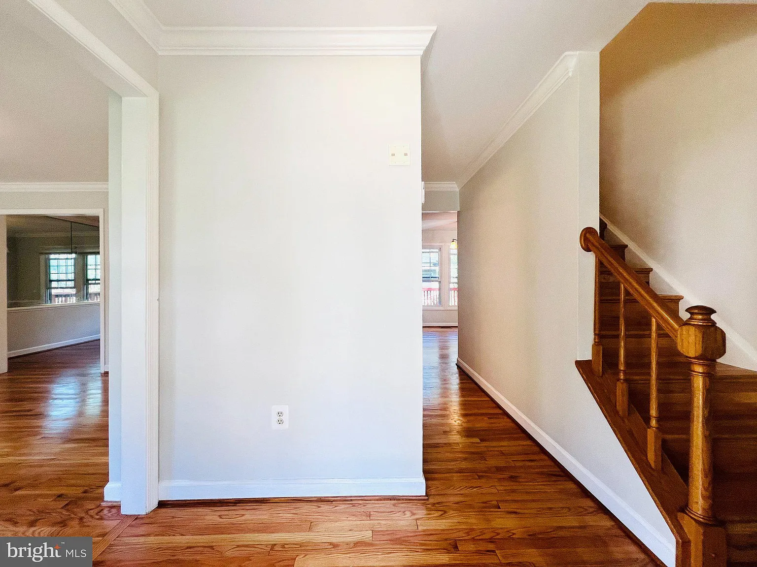 4 bed, 3.5 bath, 2613 sqft, $3,200 — Photo 2