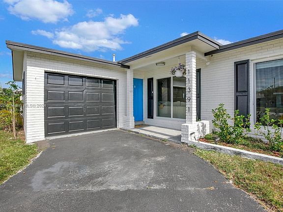4th image of 11391 NW 35th Pl