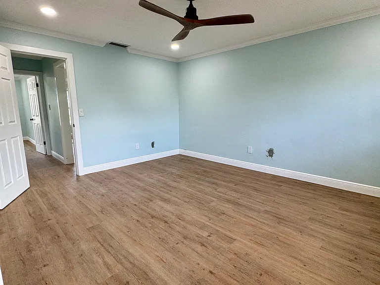 1333 Williams Dr — Photo 16