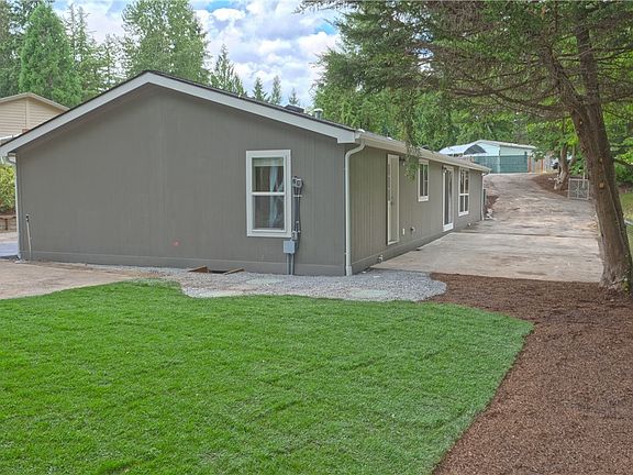 2nd image of 10132 231st Pl SE