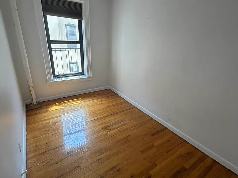 1642 Lexington Ave #16 — Photo 5