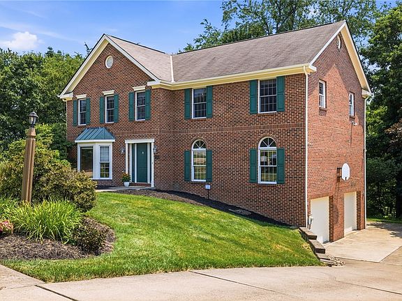 2nd image of 2457 Dogwood Dr