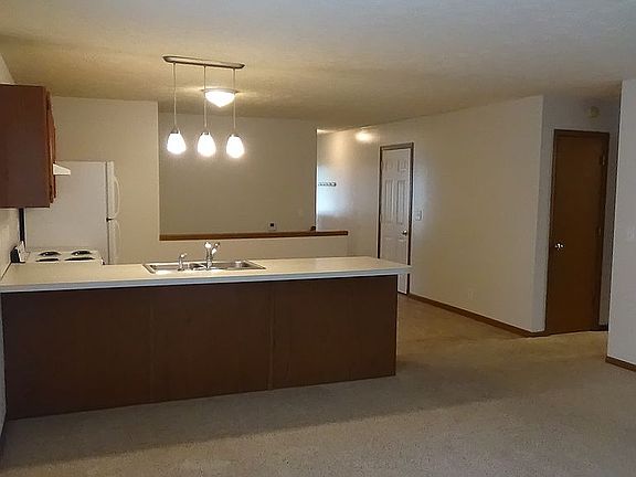 5th image of 398 Oak Harbor Ct