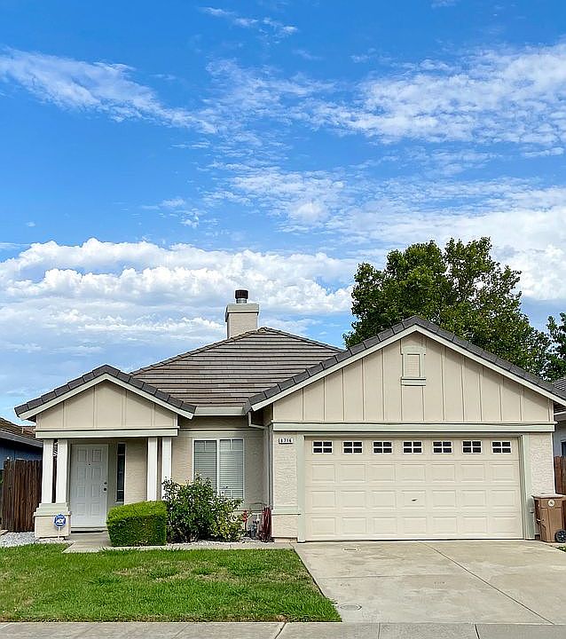 1st image of 8716 Summer Pointe Dr