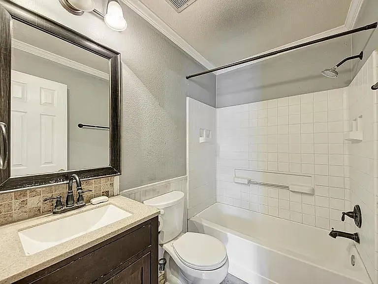 14910 Mossycup Ln — Photo 8