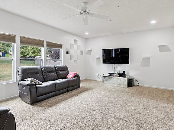 5th image of 4510 N 174th Ave