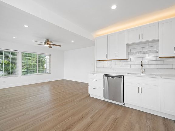 5th image of 520 Poinsettia Ave #B