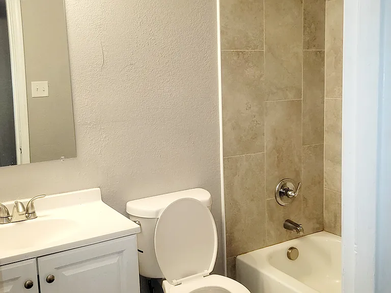 10901 Mara Lynn Rd #B — Photo 4