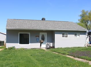 1110 Harvey Dr, Sterling, IL 61081