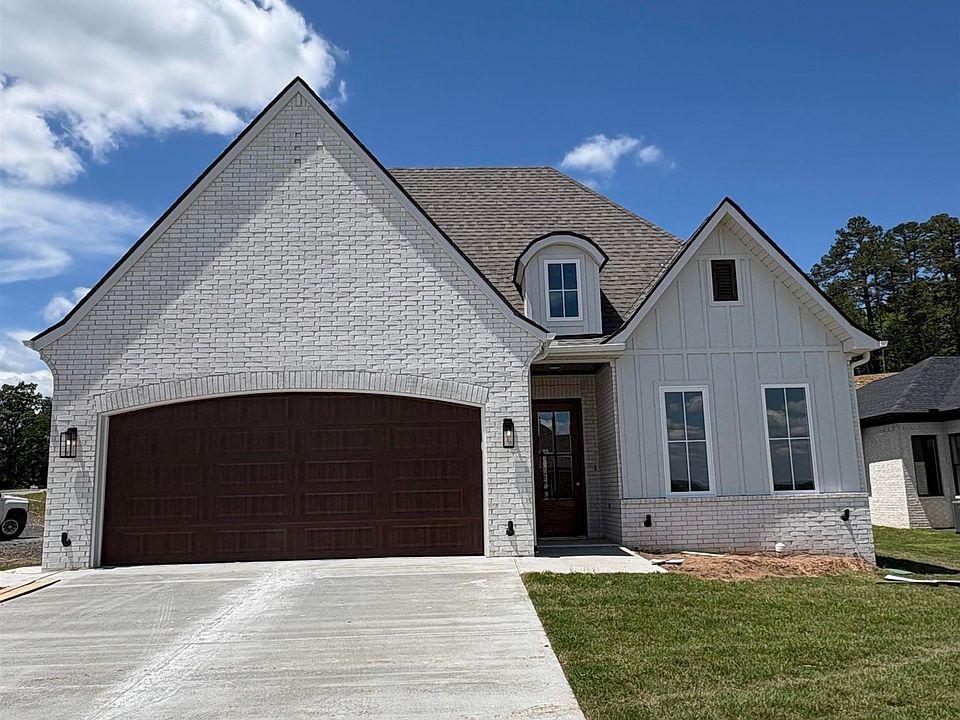 1st image of 102 Mountain Brook Pl