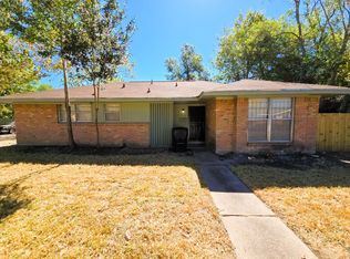 4203 Wuthering Heights Dr, Houston, TX 77045