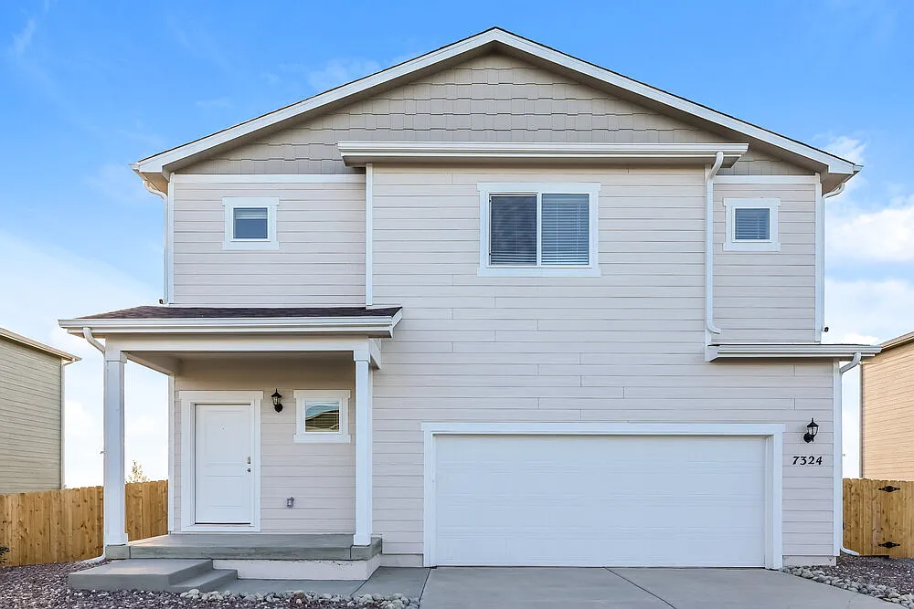 4 bed, 2.5 bath, 1924 sqft, $2,750 — Photo 1