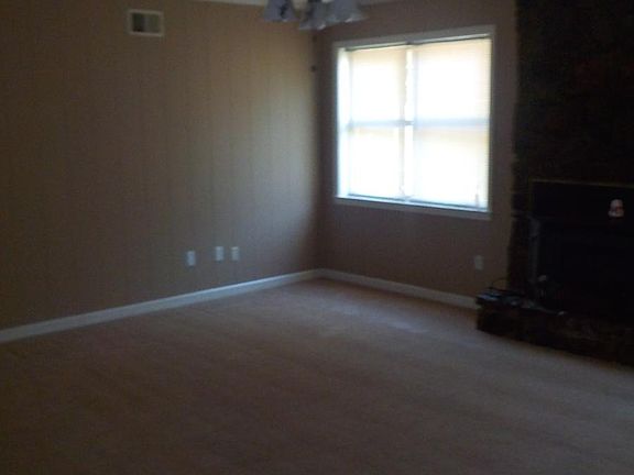4th image of 7211 Hillshire Dr