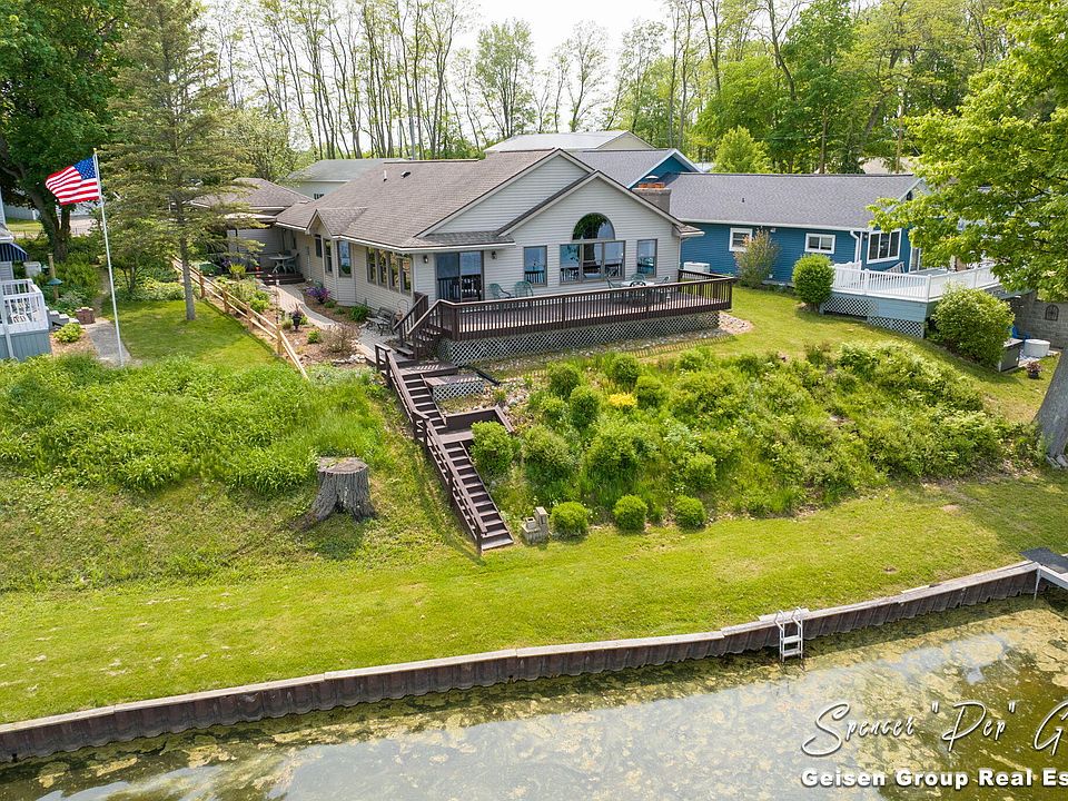 1st image of 2344 Catalpa Dr