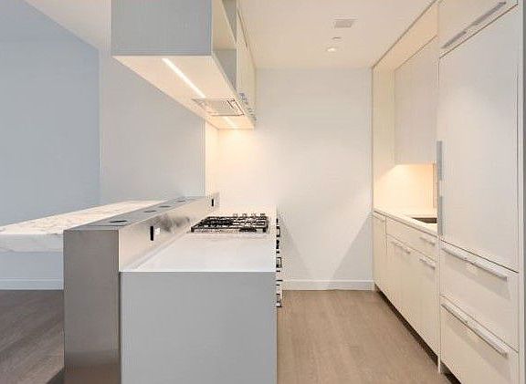 2nd image of 252 South St #10G