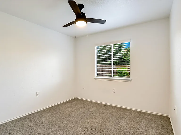 1628 Poppy Seed Ln — Photo 16
