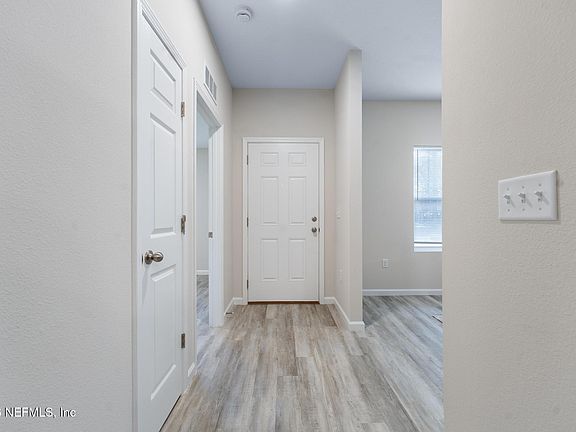 5th image of 7581 DOVE Road