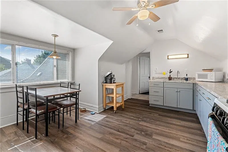 1 bed, $950 — Photo 1