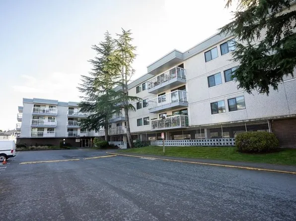 6420 Buswell St #110, Richmond, BC V6Y 2G3