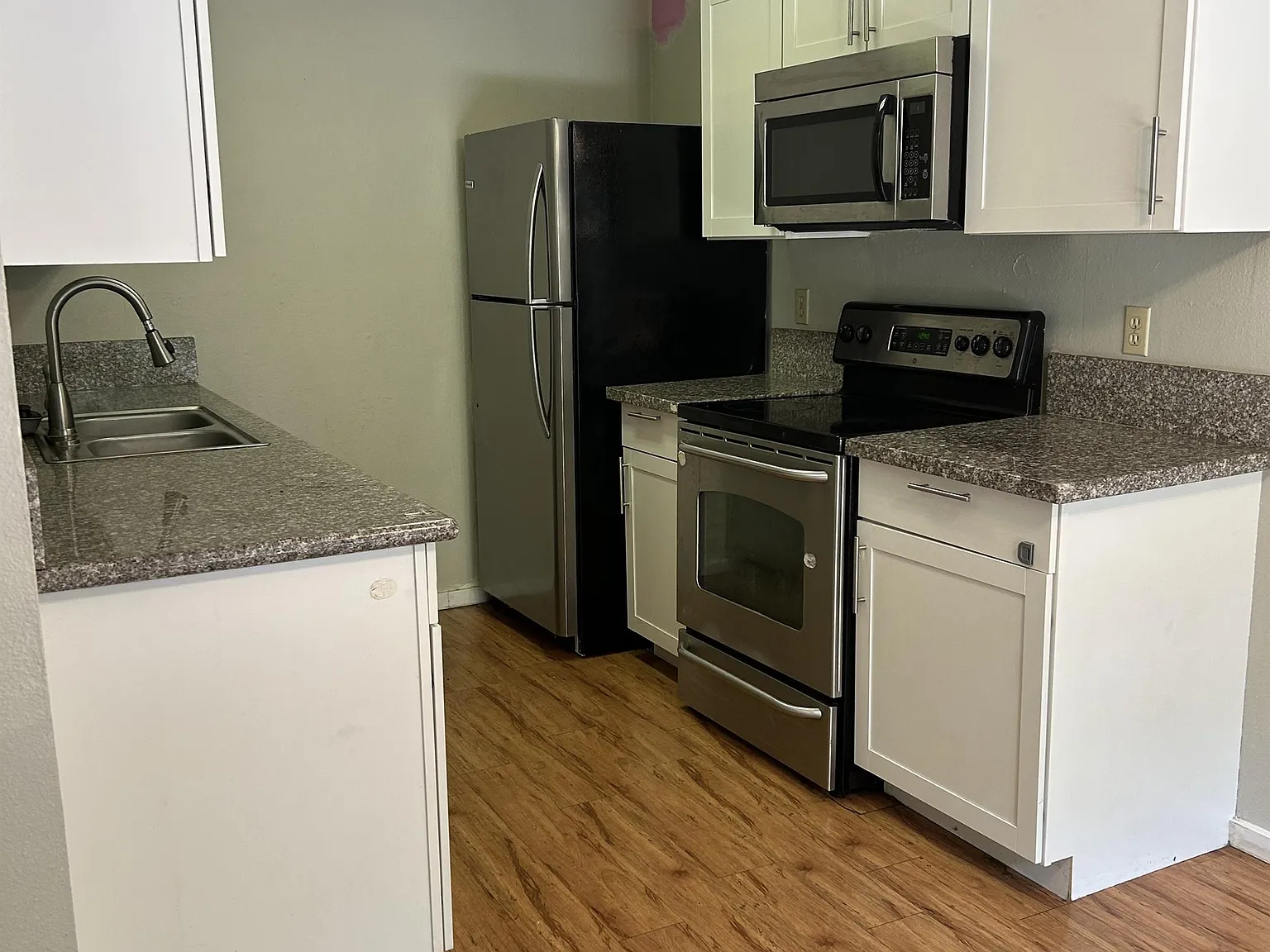 603 Bracewood - D — Photo 4