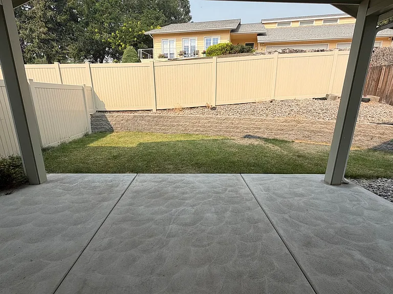 1508 N Western Ave — Photo 24