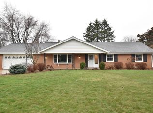 3745 Mountain Dr, Brookfield, WI 53045