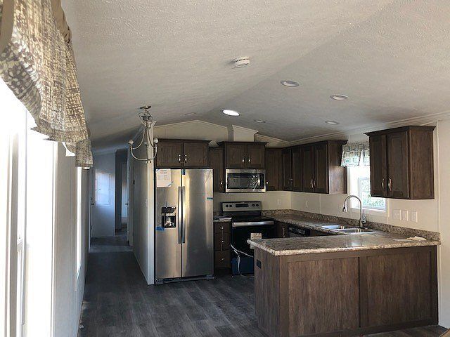 2nd image of 5 Marina Dr #5