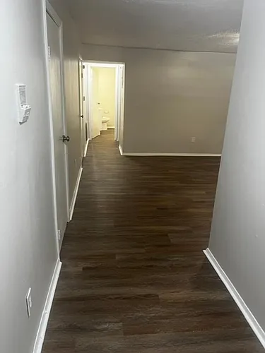 566 Glenwood Ave Photo 1