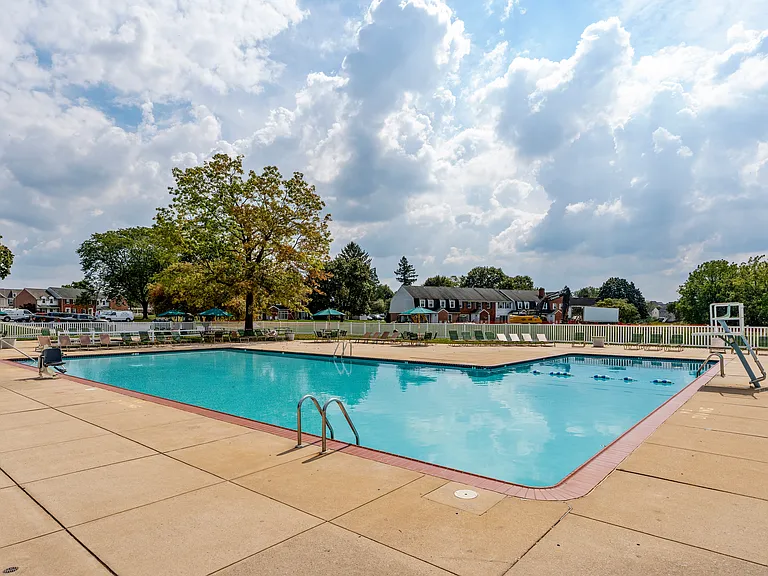 Village of Olde Hickory — Photo 44