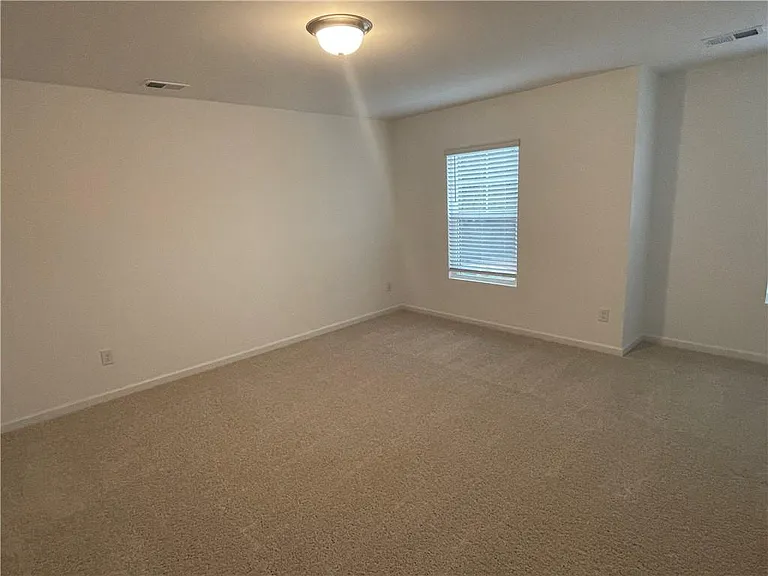 1003 Ramon Dr — Photo 9