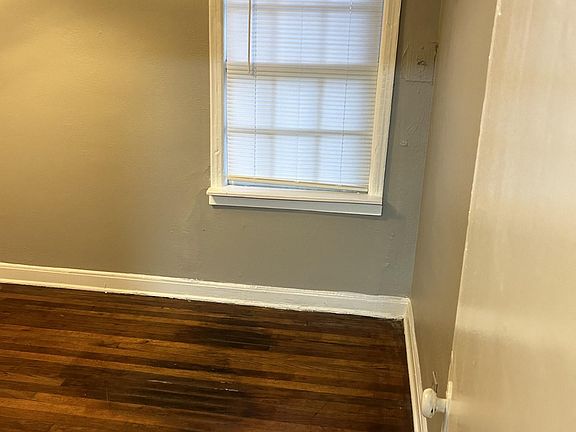 5th image of 3639 Marion Ave